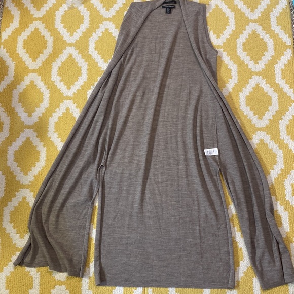 EUC TAHARI XS 100% extra fine merino wool sleeveless duster  in khaki colors - Picture 5 of 6